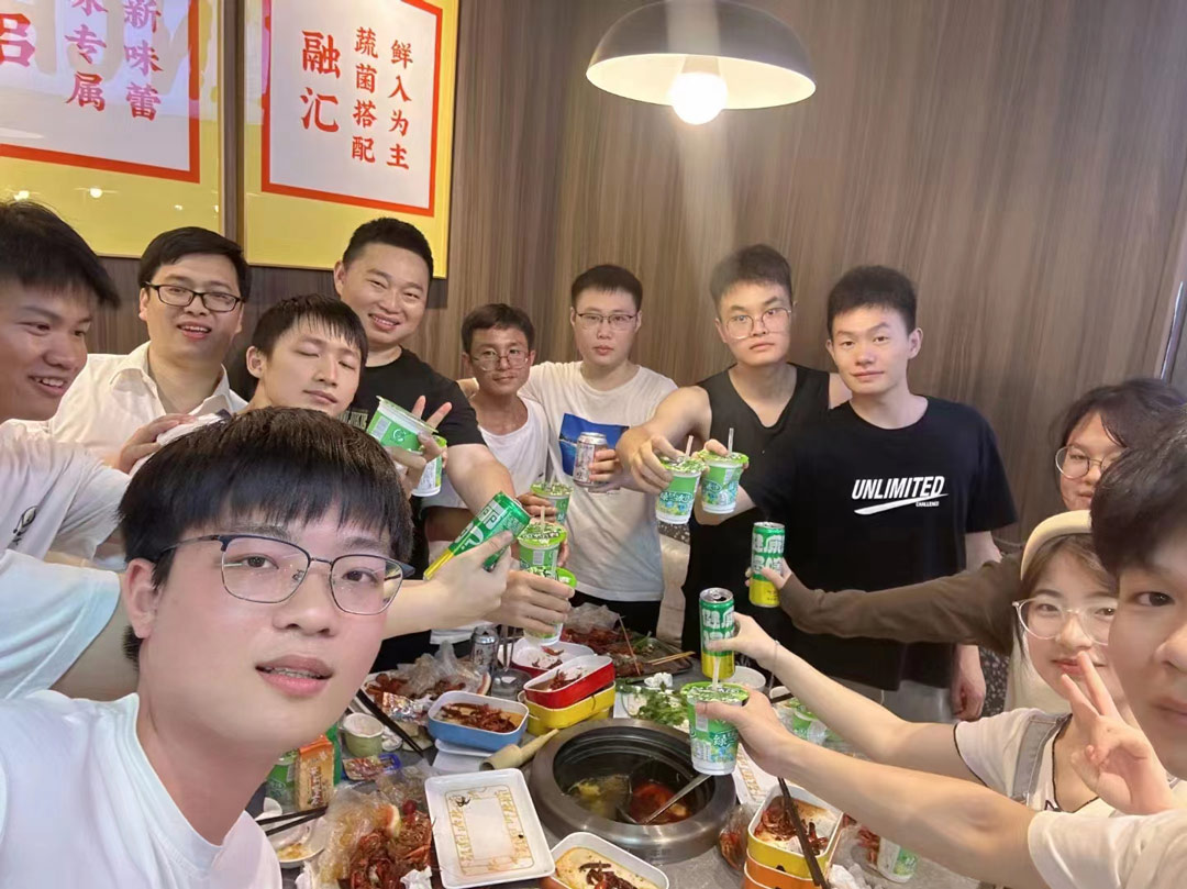 揚(yáng)帆起航，共創(chuàng)佳績(jī)